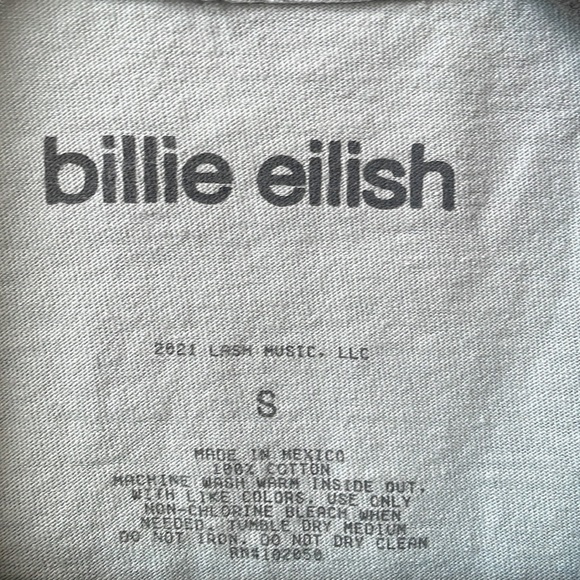 Billie Eilish Happier Than Ever Light Blue Short Sleeve T-Shirt S - Picture 2 of 5